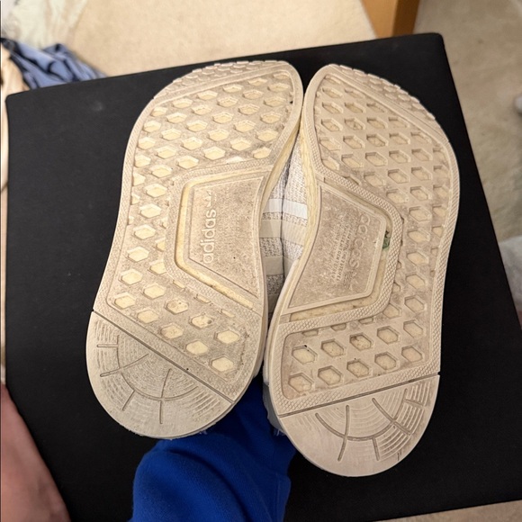 Adidas Women's Cream and Blue Athletic Shoes - Picture 2 of 3